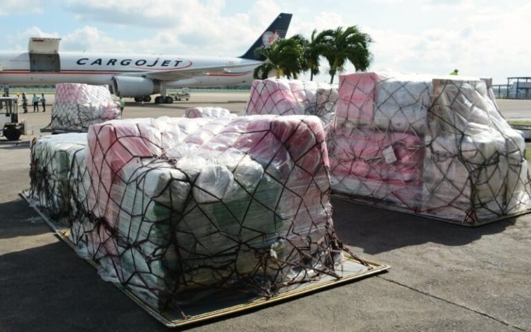 Cuba recibe más de 20 toneladas de ayuda humanitaria de Bielorrusia tras desastres naturales