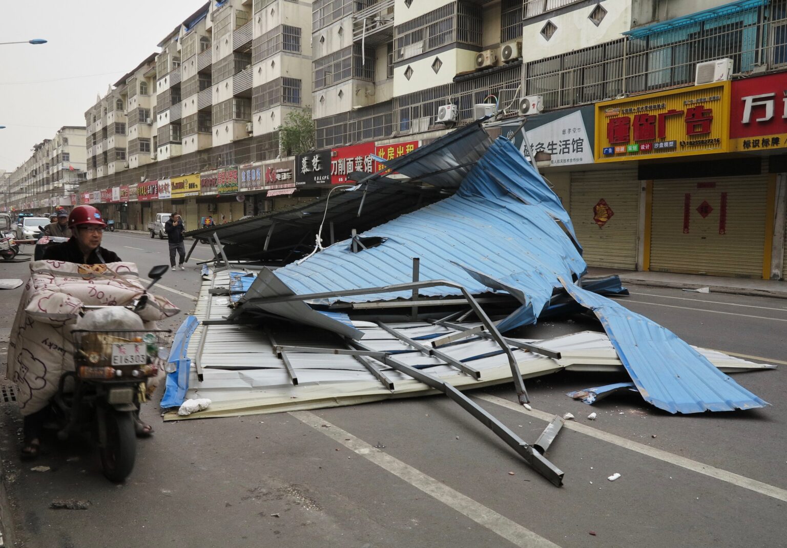 Tormenta de viento devasta el norte y centro de China Tormenta de viento devasta el norte y centro de China