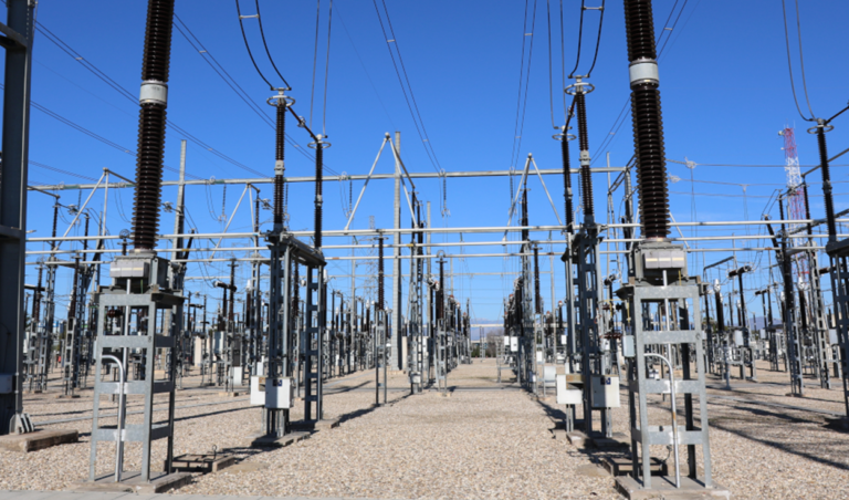 España recupera la electricidad en más del 90% de la península