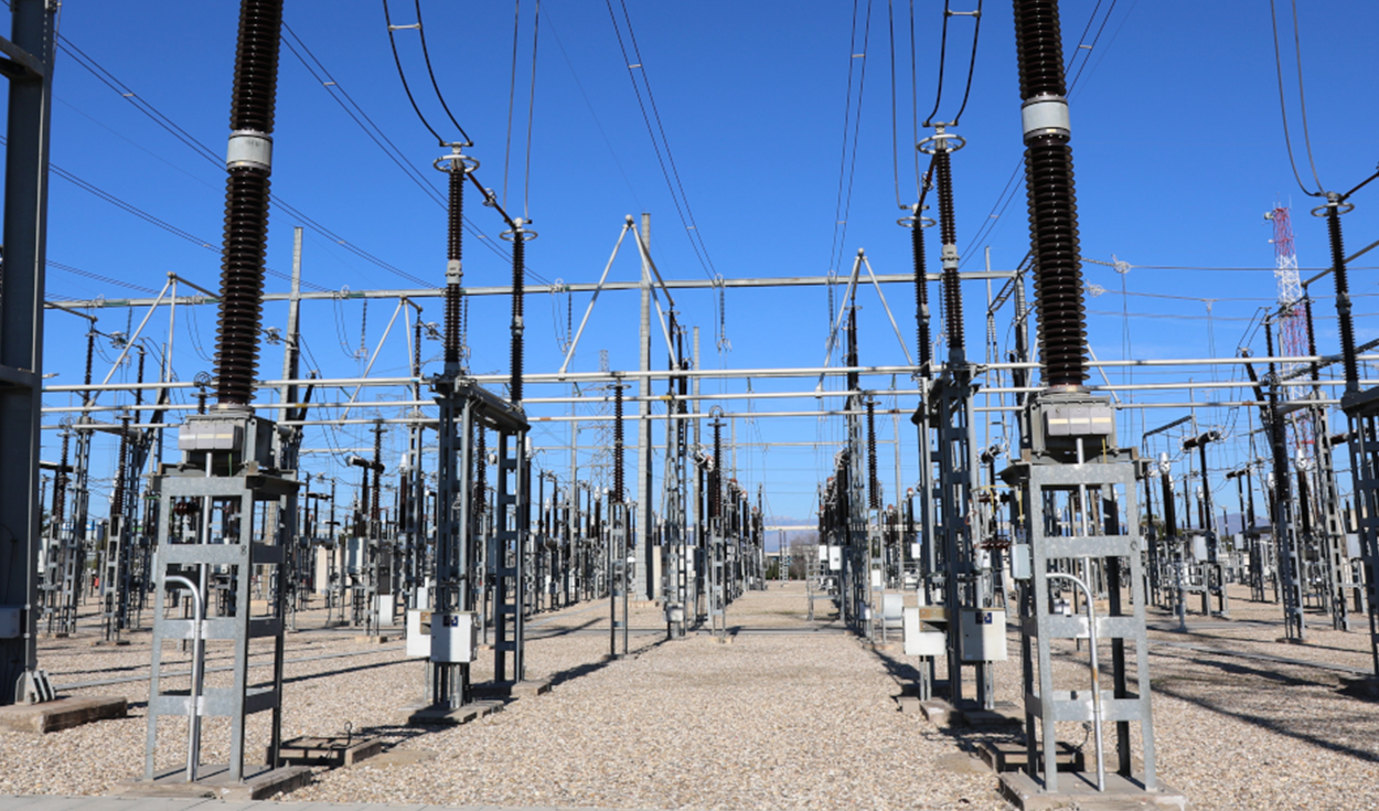 España recupera la electricidad en más del 90% de la península