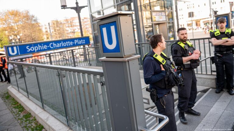 Un hombre es apuñalado mortalmente en el metro de Berlín