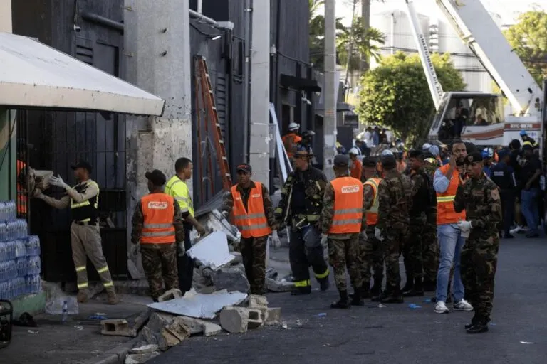 Cifra de venezolanos desaparecidos en derrumbe de discoteca en Santo Domingo aumenta a 12
