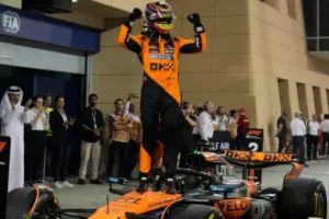 Oscar Piastri logra su segunda victoria en el Gran Premio de Bahréin