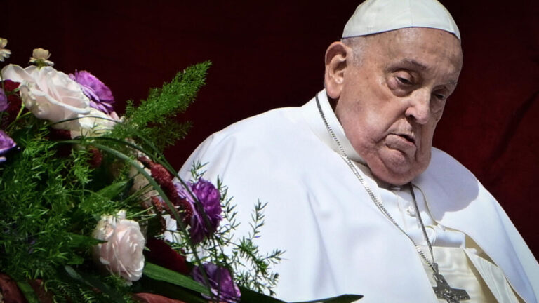 Vaticano prepara el funeral del papa Francisco con un ritual sin precedentes en más de un siglo