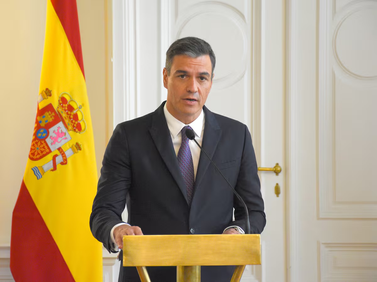 España recupera el 50% del suministro eléctrico tras caída de 15 gigavatios