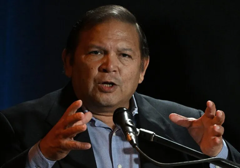 Andrés Velásquez rechaza acusaciones de Diosdado Cabello sobre sabotaje eléctrico