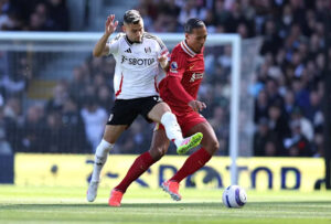 Fulham amarga al Liverpool en casa y triunfa con un emocionante 3-2