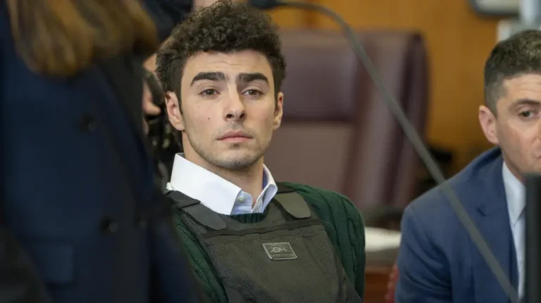 Luigi Mangione se declara «no culpable» del asesinato del director ejecutivo de UnitedHealthcare
