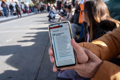 Migrantes con parole por CBP One deben abandonar EE. UU. antes de ser deportados