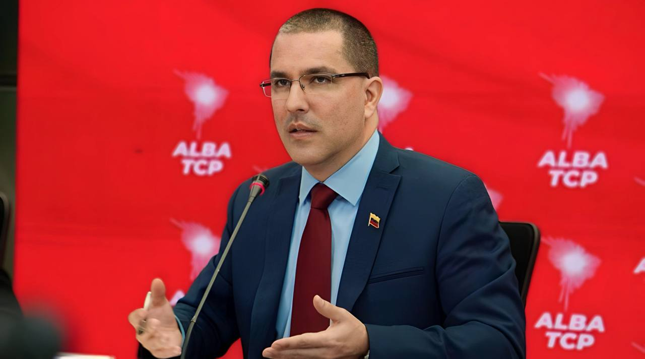 Jorge Arreaza niega que migrantes venezolanos estén en exilio