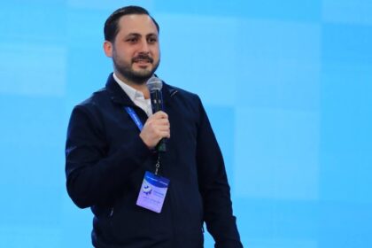 Maduro designa a Sergio Lotartaro como nuevo Ministro para la Juventud