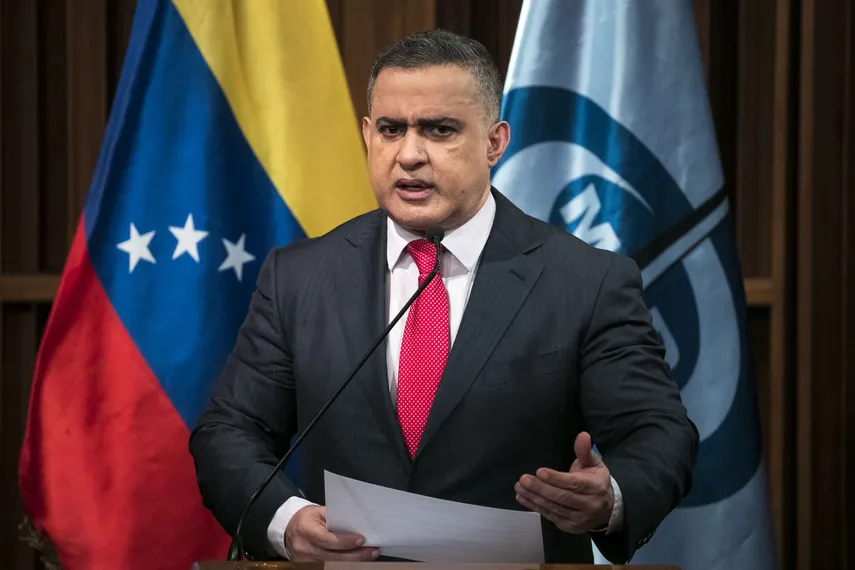 Fiscal General acusa a Bukele de "trata de personas" por cobrar por encarcelar migrantes Fiscal General acusa a Bukele de "trata de personas" por cobrar por encarcelar migrantes