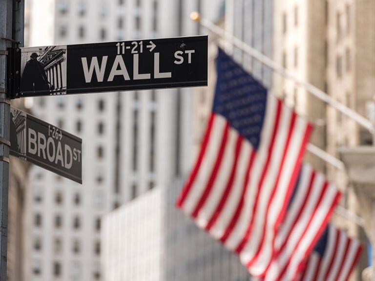 Wall Street despega con fuerza ante declaraciones de Trump y apoyo a la reserva federal