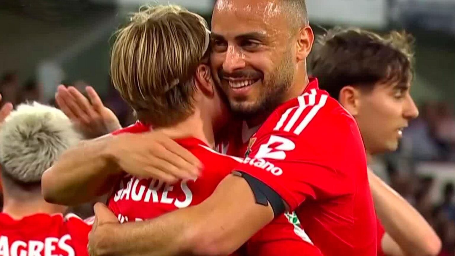 Benfica vence al Tirsense con un 0-5 y deja encarrilado su pase a la final de la Copa de Portugal Benfica vence al Tirsense con un 0-5 y deja encarrilado su pase a la final de la Copa de Portugal