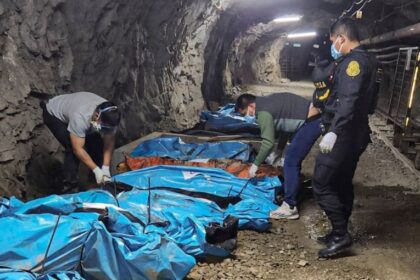 Toque de queda y control militar en Perú tras hallazgo de 13 mineros muertos
