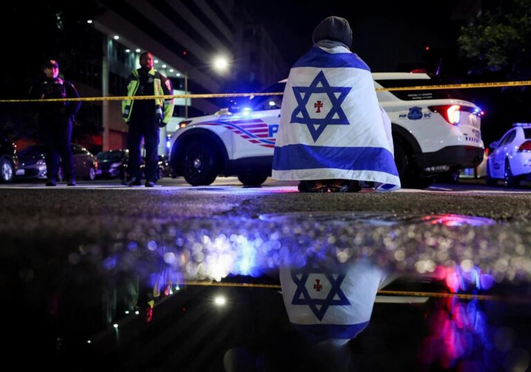 Asesinan a 2 diplomáticos israelíes en Washington D.C.