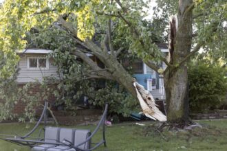 Tornados devastan Misuri y Kentucky: al menos 21 muertos