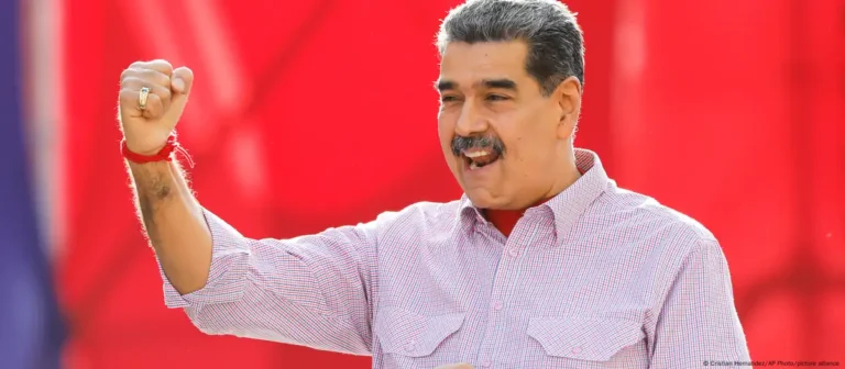 Maduro anuncia aumento de pensiones a 50 dólares por el día del trabajador