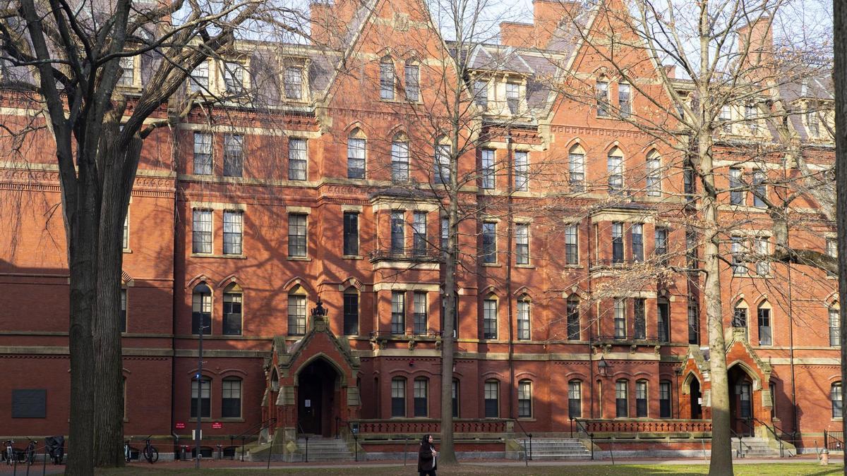 Prohíben inscripción en Harvard a estudiantes extranjeros por orden de Trump