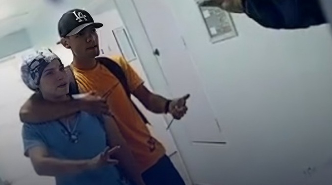 Toma de rehén en hospital de Maracay: Joven exige atención médica para su hijo Toma de rehén en hospital de Maracay: Joven exige atención médica para su hijo