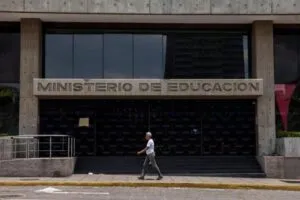 Venezuela suspende actividades escolares los días previos a las elecciones del 25 de mayo