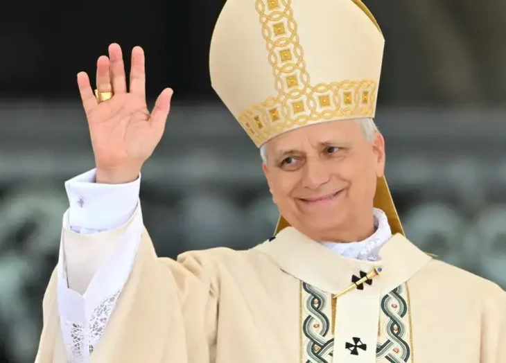 León XIV inicia su pontificado con un llamado a la unidad y justicia social