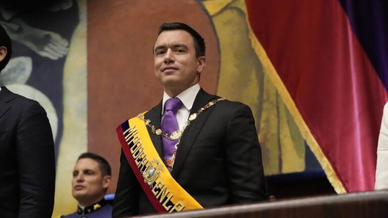 Daniel Noboa asume la presidencia de Ecuador por segundo mandato