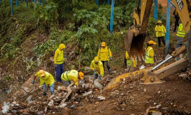 Intensifican obras preventivas en Maracaibo tras lluvias y riesgo de inundaciones