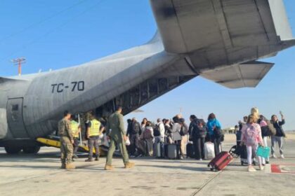 El Gobierno comenzó la repatriación de los argentinos que estaban varados en Israel