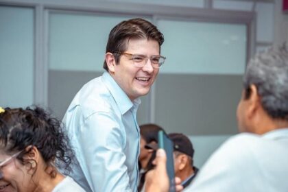 Colombia: senador Miguel Uribe experimenta "una desescalada de su estado crítico", según parte médico