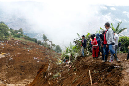 Colombia: al menos 10 personas muertas tras alud en Antioquia
