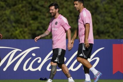 Messi y Suárez se divierten a la espera del PSG en el Mundial de Clubes: la genial conexión de cabeza en pleno entrenamieto