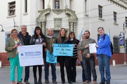 Docentes de Corrientes: Suteco alerta por demora en las licencias y salarios bajos