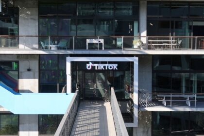 Trump afirma que encontró a un comprador para TikTok; lo dará a conocer en dos semanas