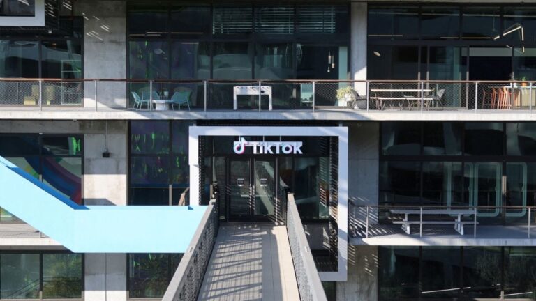 Trump afirma que encontró a un comprador para TikTok; lo dará a conocer en dos semanas