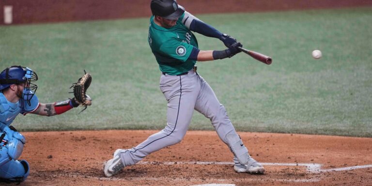 Garver se vistió de héroe con HR en la victoria de los Marineros en Texas