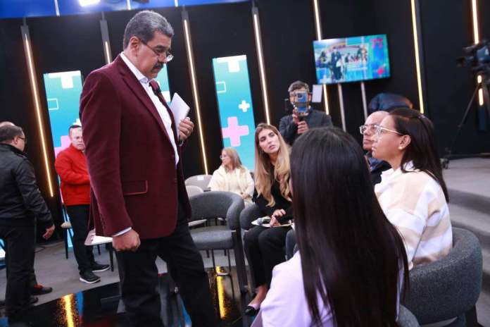 Maduro enviará una carta al papa León XIV para que interceda por los migrantes Maduro enviará una carta al papa León XIV para que interceda por los migrantes