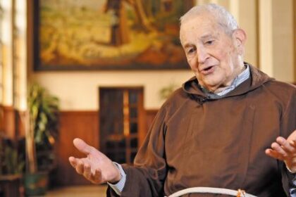 Murió Luis Pascual Dri, el sacerdote que conocía los secretos de Francisco