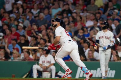 Abreu se une a Maris con HR dentro del parque y grand slam en el mismo juego