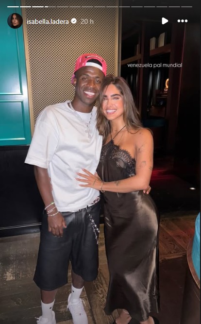 Isabella Ladera confirma salida con Vinícius: “Venezuela pal Mundial” Isabella Ladera confirma salida con Vinícius: “Venezuela pal Mundial”