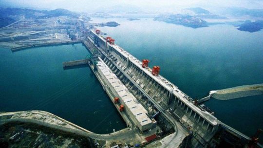 Todo lo que debés saber sobre la represa china de Tres Gargantas: beneficios energéticos, control de inundaciones y controversias Todo lo que debés saber sobre la represa china de Tres Gargantas: beneficios energéticos, control de inundaciones y controversias