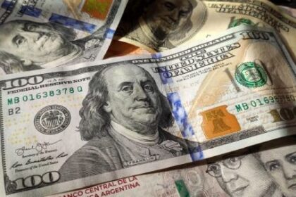 Dólar hoy y dólar blue hoy, EN VIVO: el minuto a minuto de la cotización de este martes 8 de julio de 2025