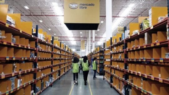 La pelea de Mercado Libre por las tasas municipales y el destino de más de 1200 empleados La pelea de Mercado Libre por las tasas municipales y el destino de más de 1200 empleados