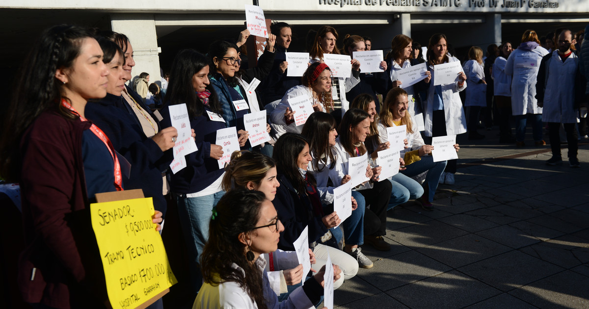 Nuevo paro en el Garrahan y abrazo al Instituto Roffo: crecen los reclamos en Salud por mayor presupuesto y mejoras salariales