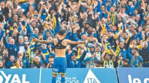 Vuelta casi perfecta: Di María hizo un gol, pero Godoy Cruz le empató a Central sobre la hora