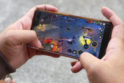 Ganar dinero con el celular: qué tan real es la promesa de las apps que pagan por jugar