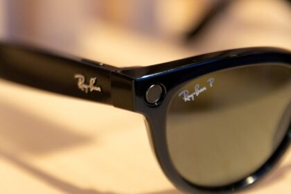 Ray-Ban Meta: cómo son y cuánto cuestan los anteojos con cámara con los que un médico filmó el examen de residencia