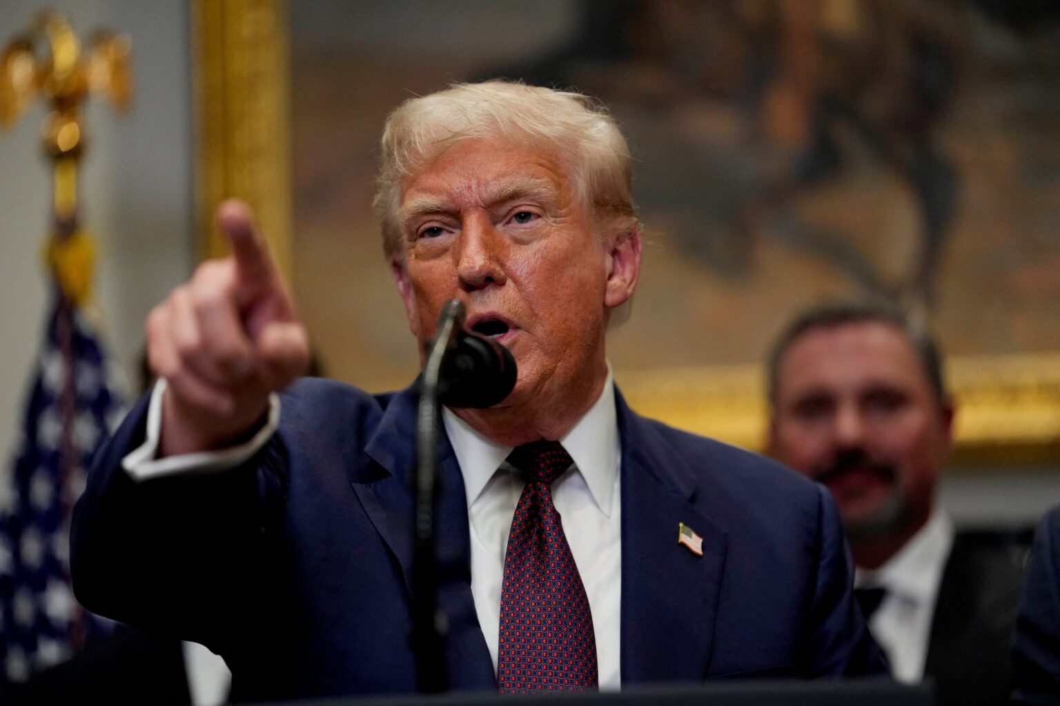 Trump anuncia el despliegue de dos submarinos nucleares cerca de Rusia