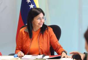 Vicepresidenta evalúa metas de producción en hidrocarburos