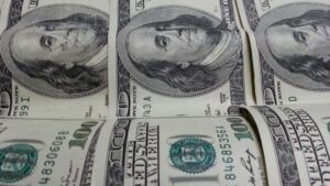 A cuánto cerró el dólar blue este lunes 4 de agosto